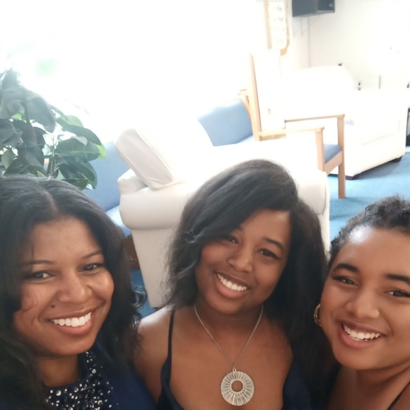 @HiddenPearls24 Live Show listing - Picture 5 of 6